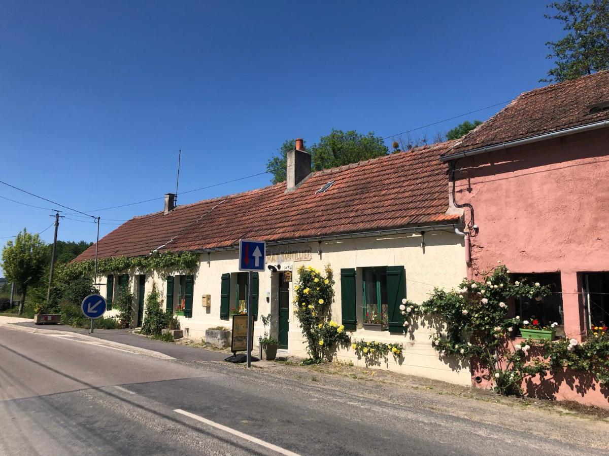 Le Surmelin Bed & Breakfast 'Ombres' Baulne-en-Brie Екстериор снимка